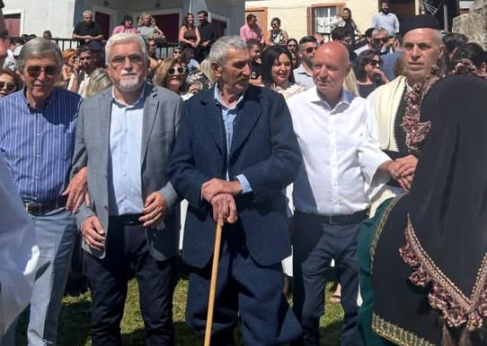 Σαμαρίνα: Ο «Τσιάτσιος» ένωσε και φέτος γενιές και παράδοση – Παρουσία των τοπικών αρχών στον εμβληματικό Τρανό Χορό