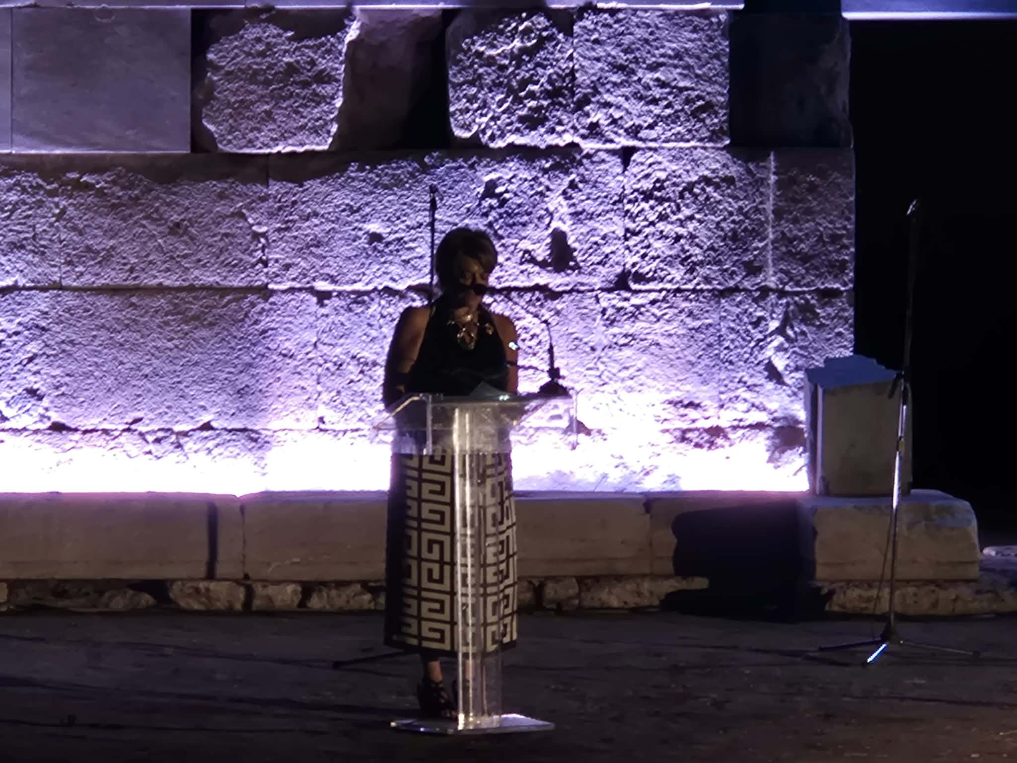 «Ιπποκράτεια Ορκική Ηθική»: Η βροχή δεν εμπόδισε τη μεγάλη προσέλευση στο Αρχαίο Θέατρο Λάρισας (ΦΩΤΟ+ video)