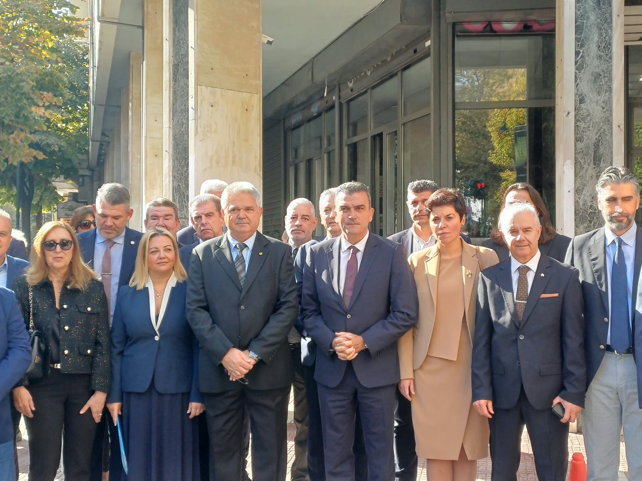 Με λαμπρότητα οι εκδηλώσεις για την 82η επέτειο απελευθέρωσης της Λάρισας από τους Ναζί ΦΩΤΟ+video)