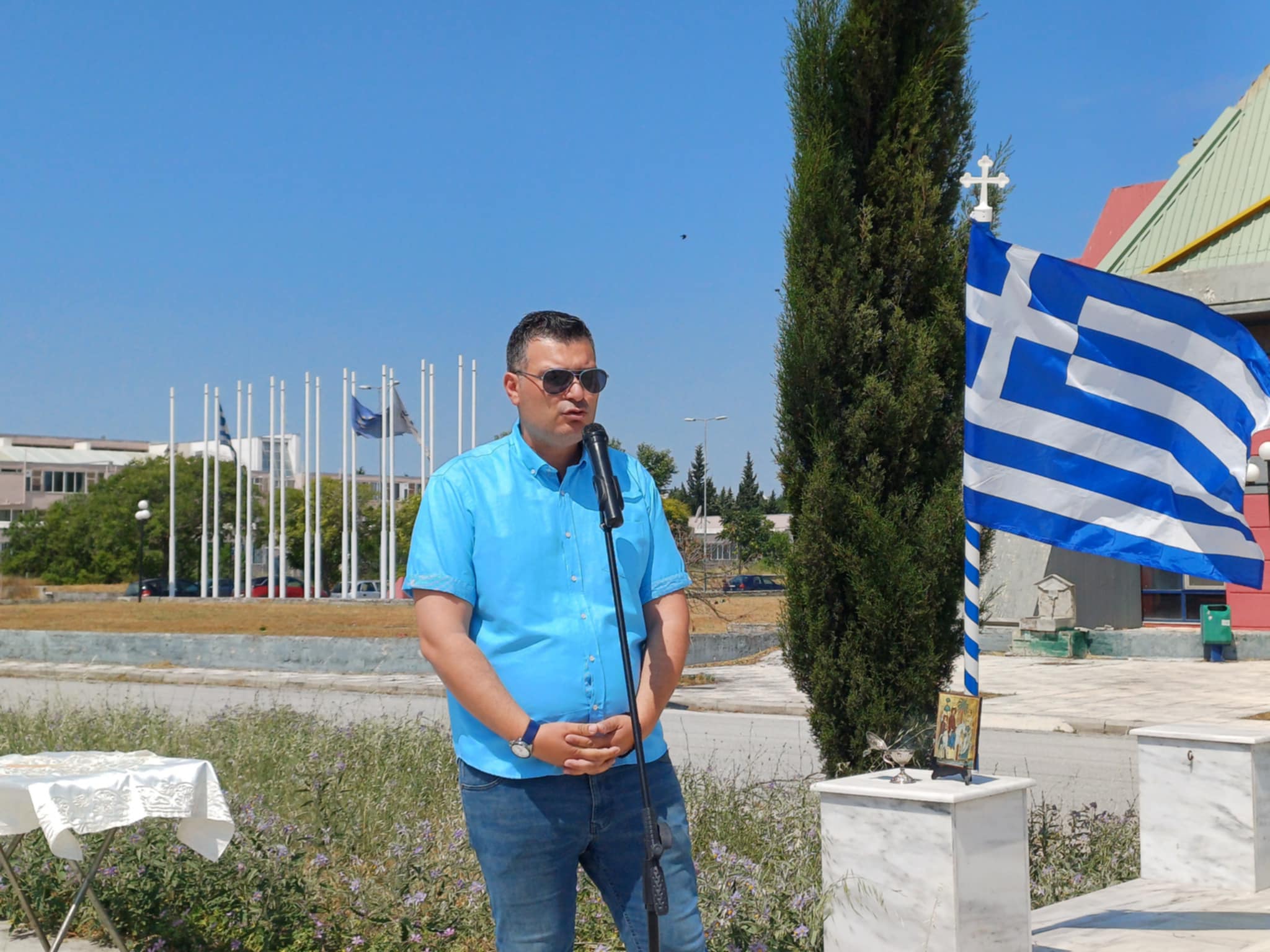 Τιμήθηκε στη Λάρισα για δε΄κατη συνεχή χρονιά η  «Μάχη της Σημαίας». (ΦΩΤΟ+video)