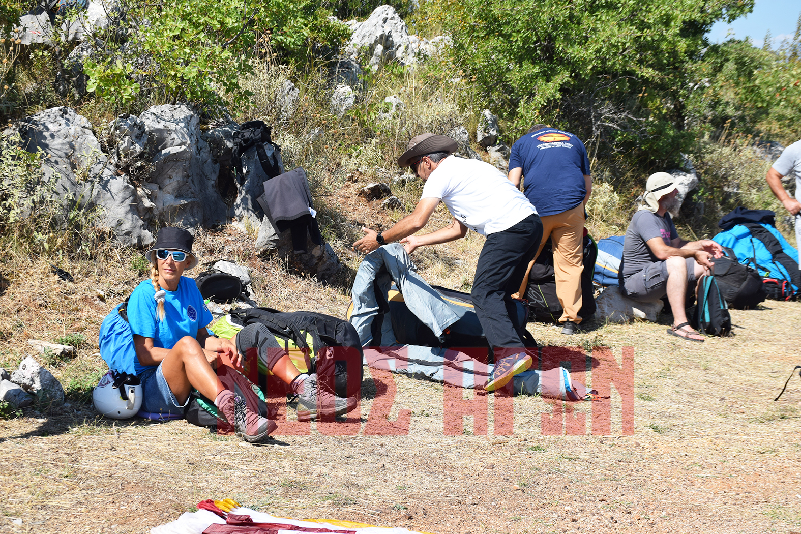 Πτήσεις μνήμης και τιμής στο Μαυρομμάτι για τον πρωτοπόρο ανεμοπτεριστή Κων. Κατσόγιαννο (φωτο - βίντεο)