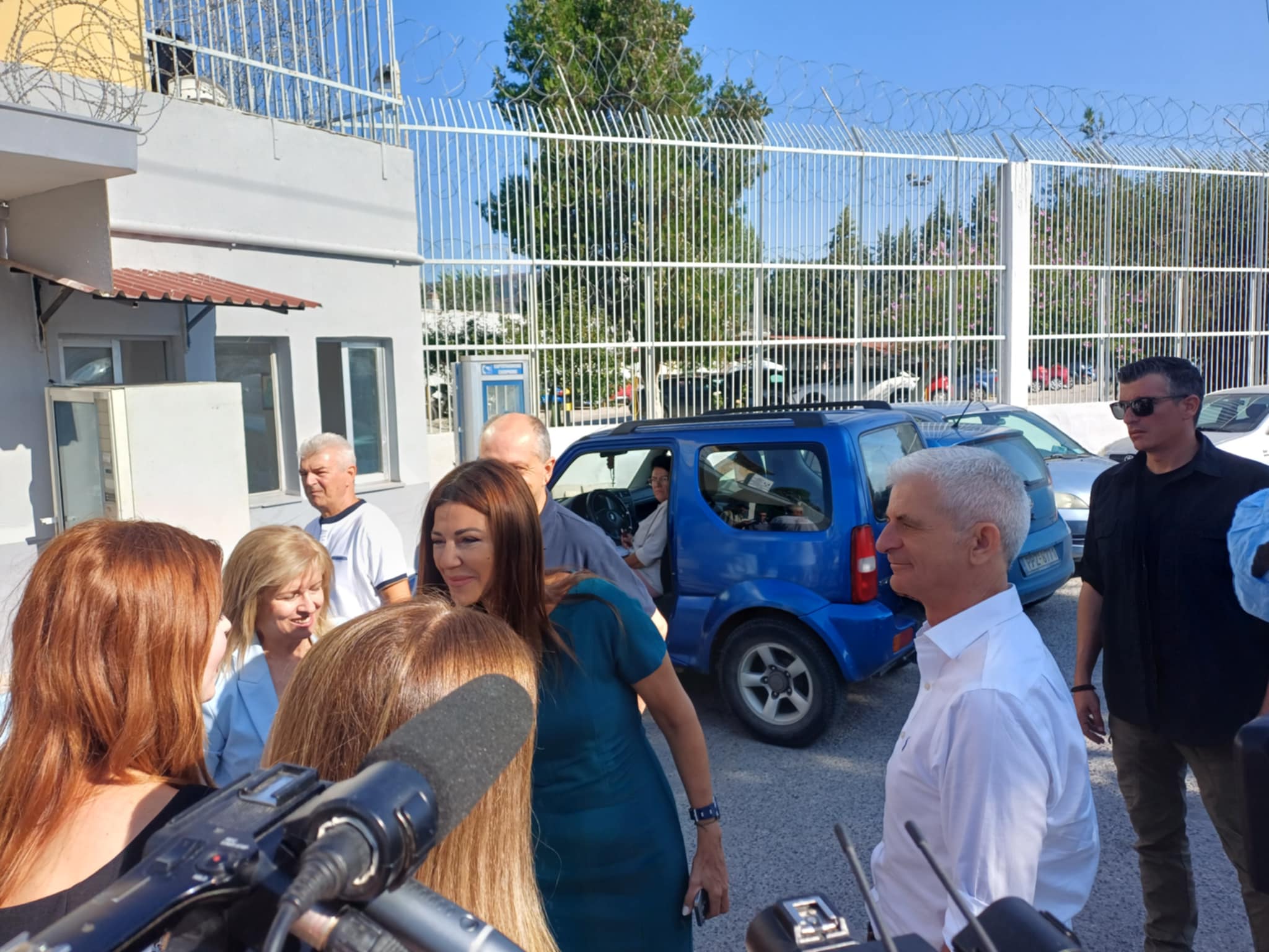 Παρουσία της υπουργού Παιδείας Σοφίας Ζαχαράκη αγιασμός και εγκαίνια του 80υ ΕΠΑΛ στις φυλακές Λάρισας (ΦΩΤΟ)