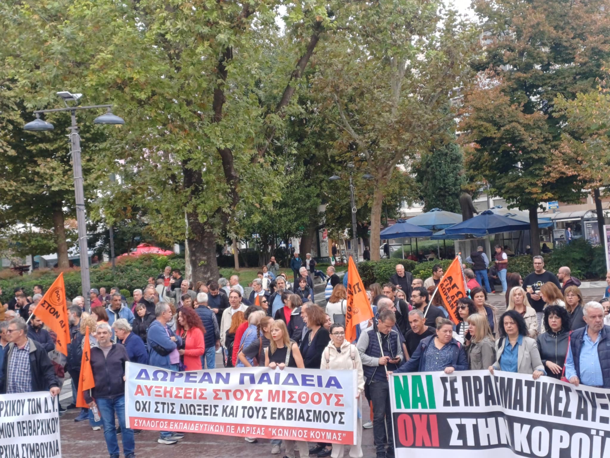 Κοινή απεργιακή συγκέντρωση Εργατικού Κέντρου και ΑΔΕΔΥ στην κεντρική πλατεία ενάντια στο 13ωρο (ΦΩΤΟ+video)