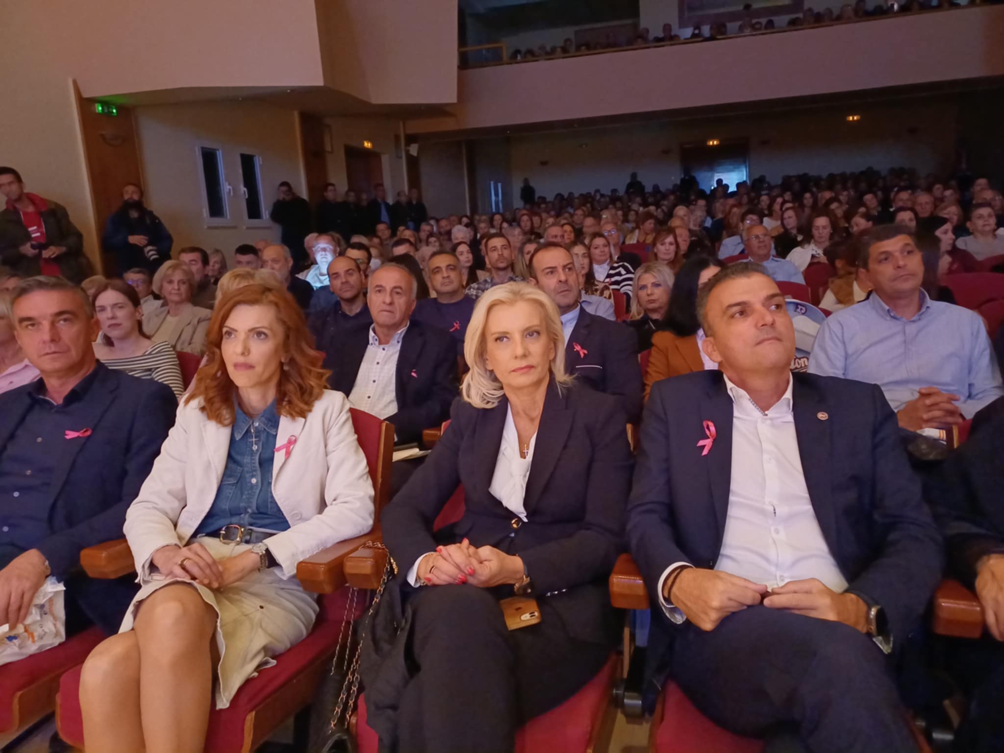 Πλήθος κόσμου  στην παρουσίαση του βιβλίου του Κ. Γκιάστα «Ρεπορτάζ του κάμπου – 99 αληθινές ιστορίες από τη Λάρισα» (ΦΩΤΟ)