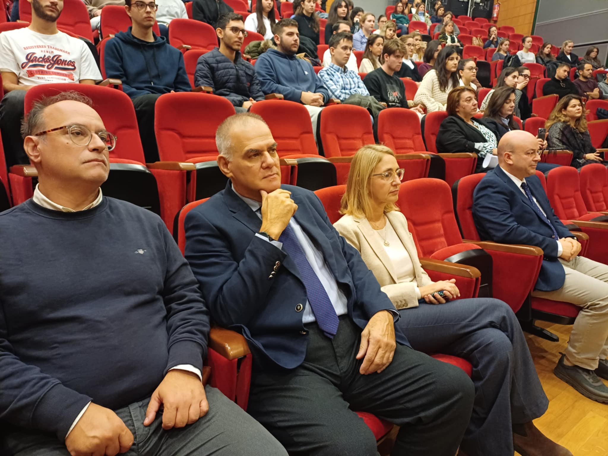 Μεγάλη συμμετοχή στην εκδήλωση του Επιμμελητηρίου Λάρισας για τη γυναικεία επιχειρηματικότητα (ΦΩΤΟ)