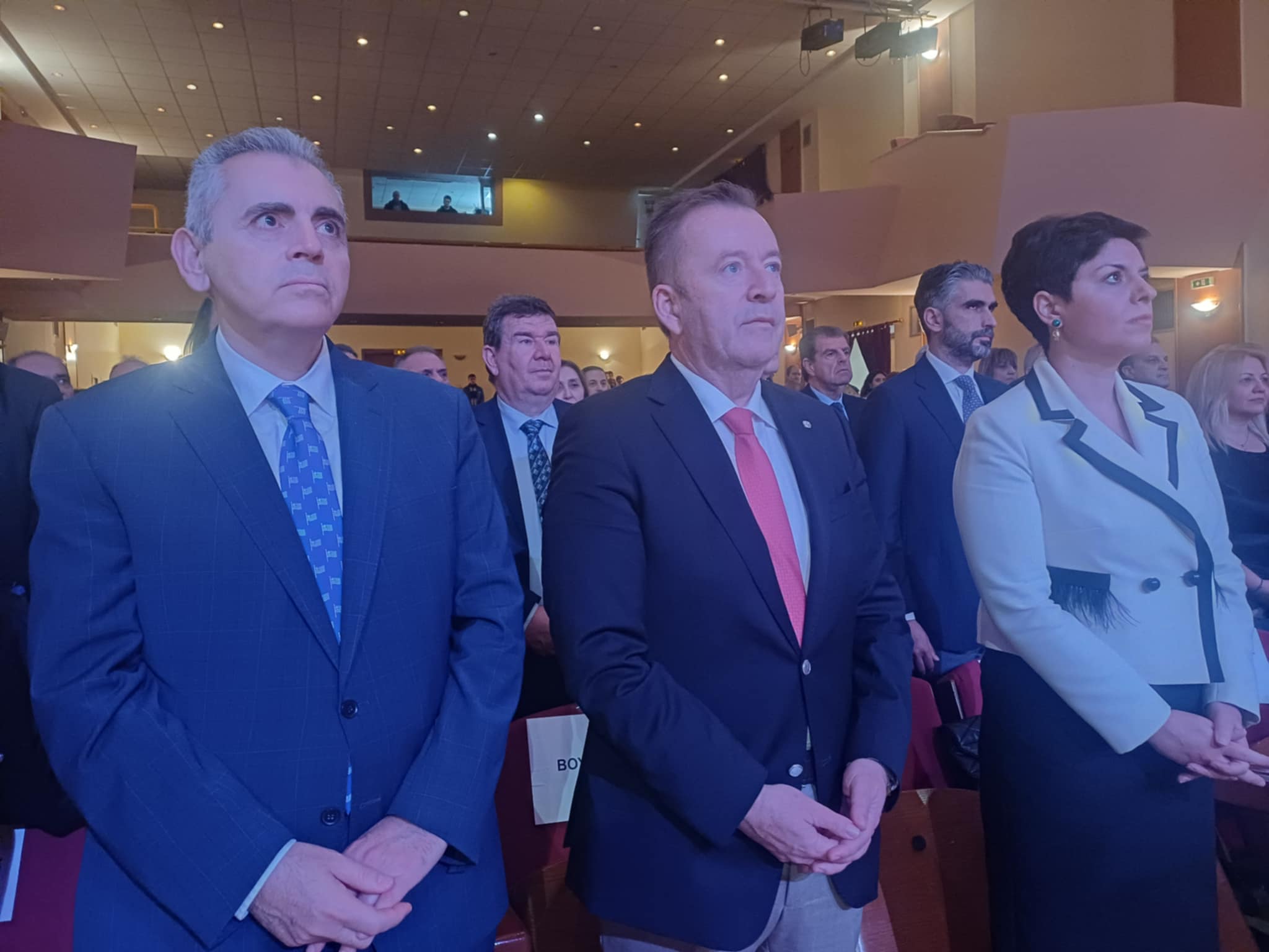 Σε πανηγυρικό κλίμα η κοπή της πρωτοχρονιάτικης πίτας του Δήμου Λαρισαίων (ΦΩΤΟ - ΒΙΝΤΕΟ)