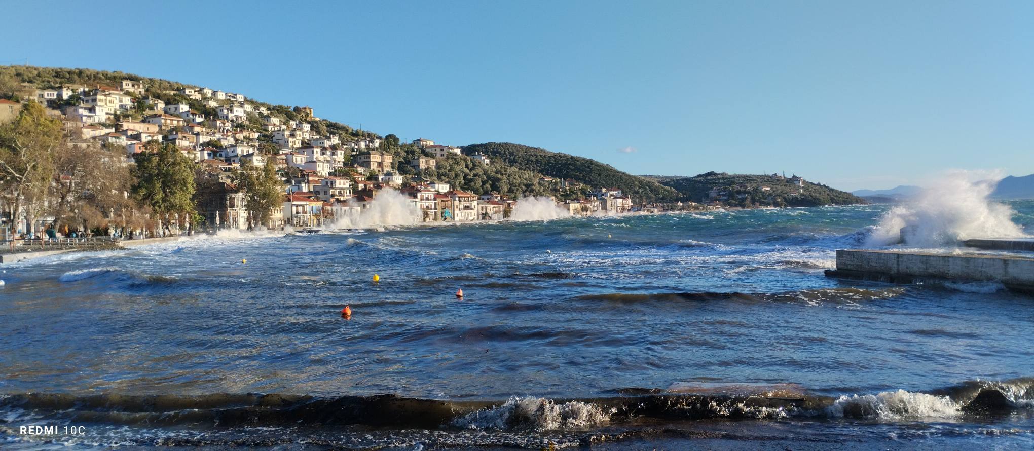 Συγκλονιστικές εικόνες από την πρόσφατη φουρτούνα στην Άφυσσο Πηλίου (ΦΩΤΟ)