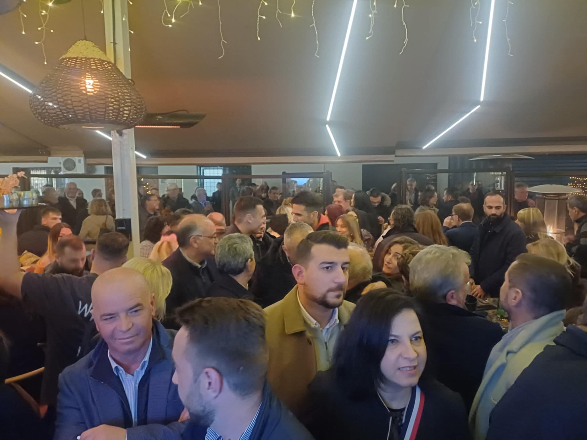 H παράταξη του δημάρχου θανάση Μαμάκου «Η Λάρισα που μας αξίζει!» έκοψε την πρωτοχρονιάτικη πίτα (ΦΩΤΟ+video)