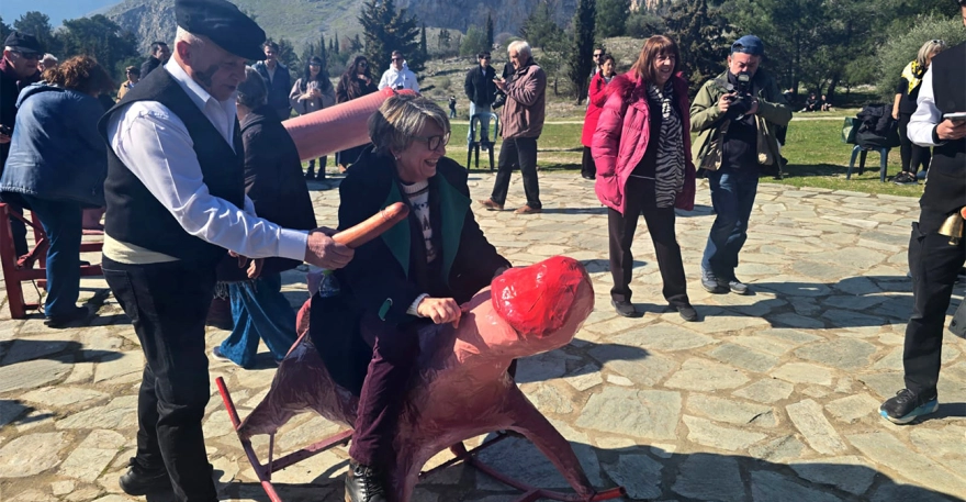 Πρε πρε πρε το «μπουρανί»!- εκατοντάδες επισκεπτες και ατέλειωτο κέφι στον Τύρναβο (ΦΩΤΟ+video)