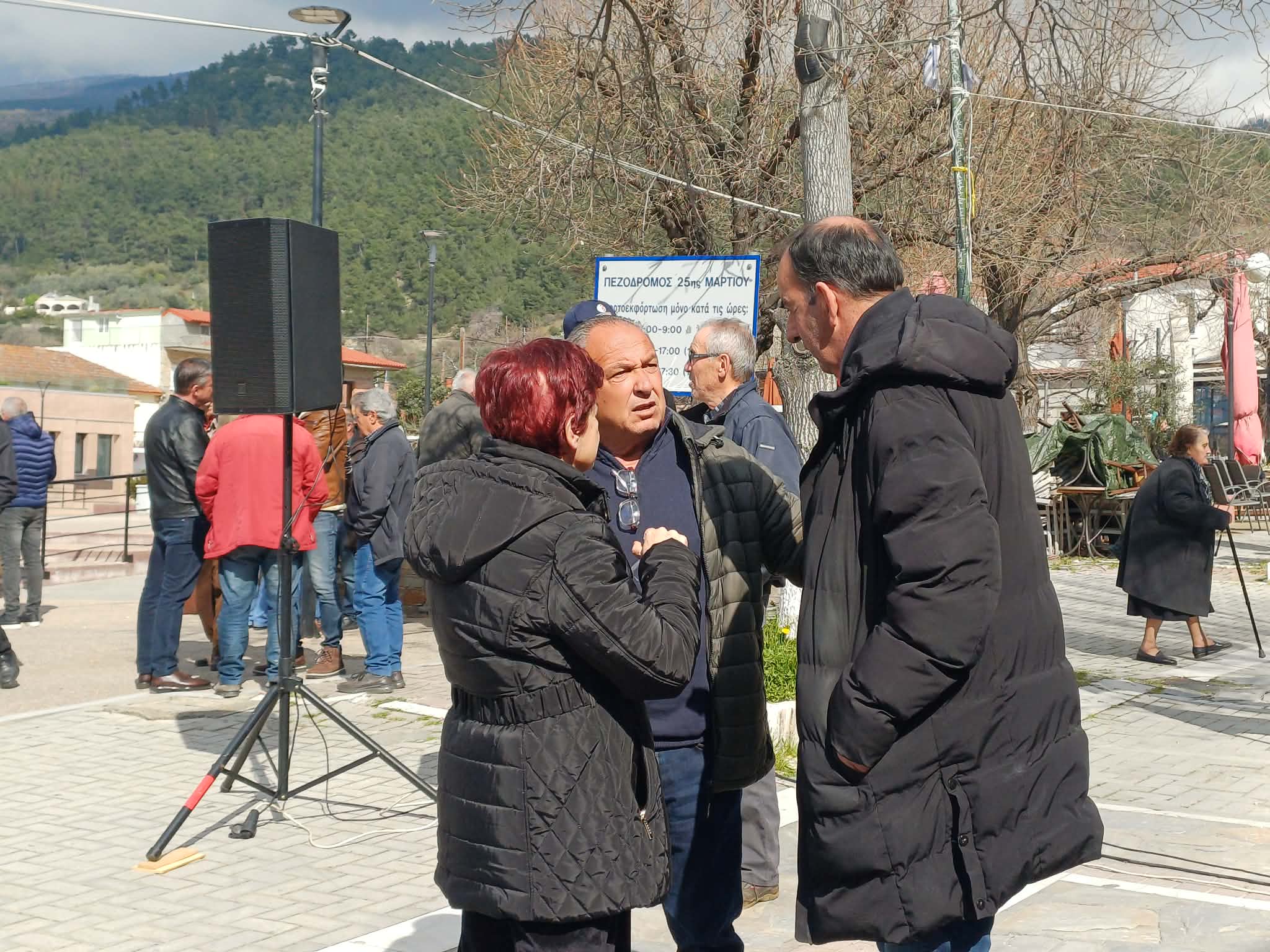 Πλημμύρισε τρακτερ η Αγιά για τα αχλάδια, τα κάστανα και τα μήλα (ΦΩΤΟ