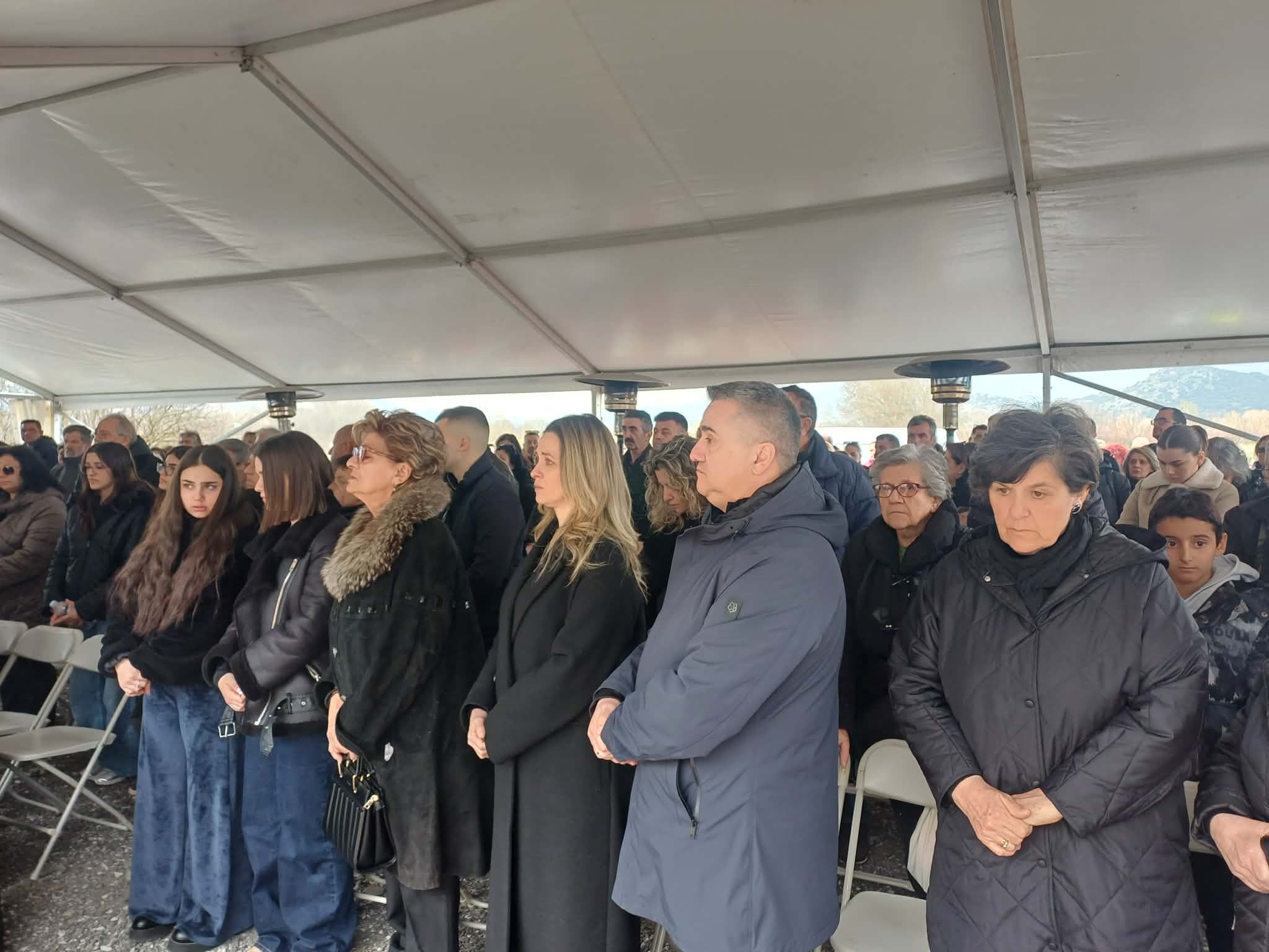 Συγκίνηση στο τρισάγιο για τη συμπλήρωση τριών χρόνων στον τόπο της τραγωδίας (ΦΩΤΟ+video)