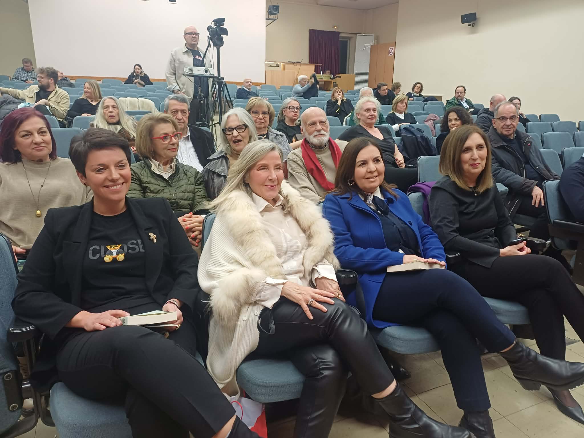 Παρουσιάστηκε το βιβλίο του Χρήστου Χωμενίδη “Πανδώρα” στη Λάρισα