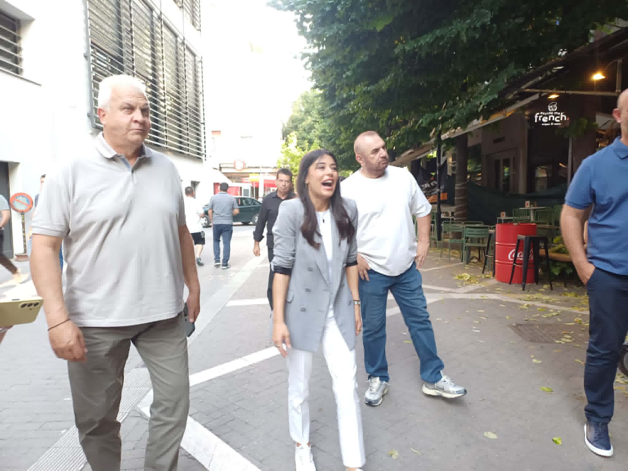 Η Λατινοπουλου στη Λάρισα το απόγευμα συνομίλησε με νέουςαισιόδοξη για τις εκλογές παρά τις δημοσκοπήσεις (ΦΩΤΟ)