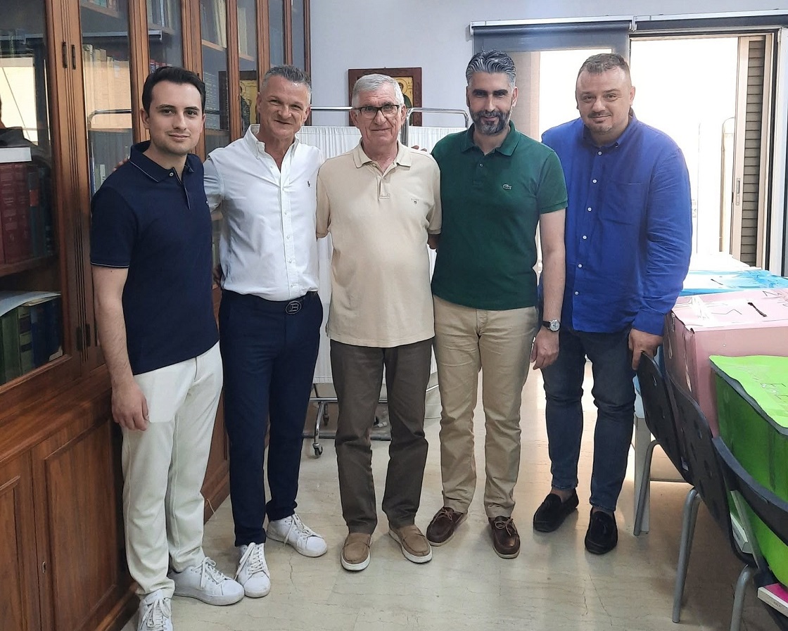 Άνοιξαν οι κάλπες για τις εκλογές στον Ιατρικό Σύλλογο Λάρισας (ΦΩΤΟ)