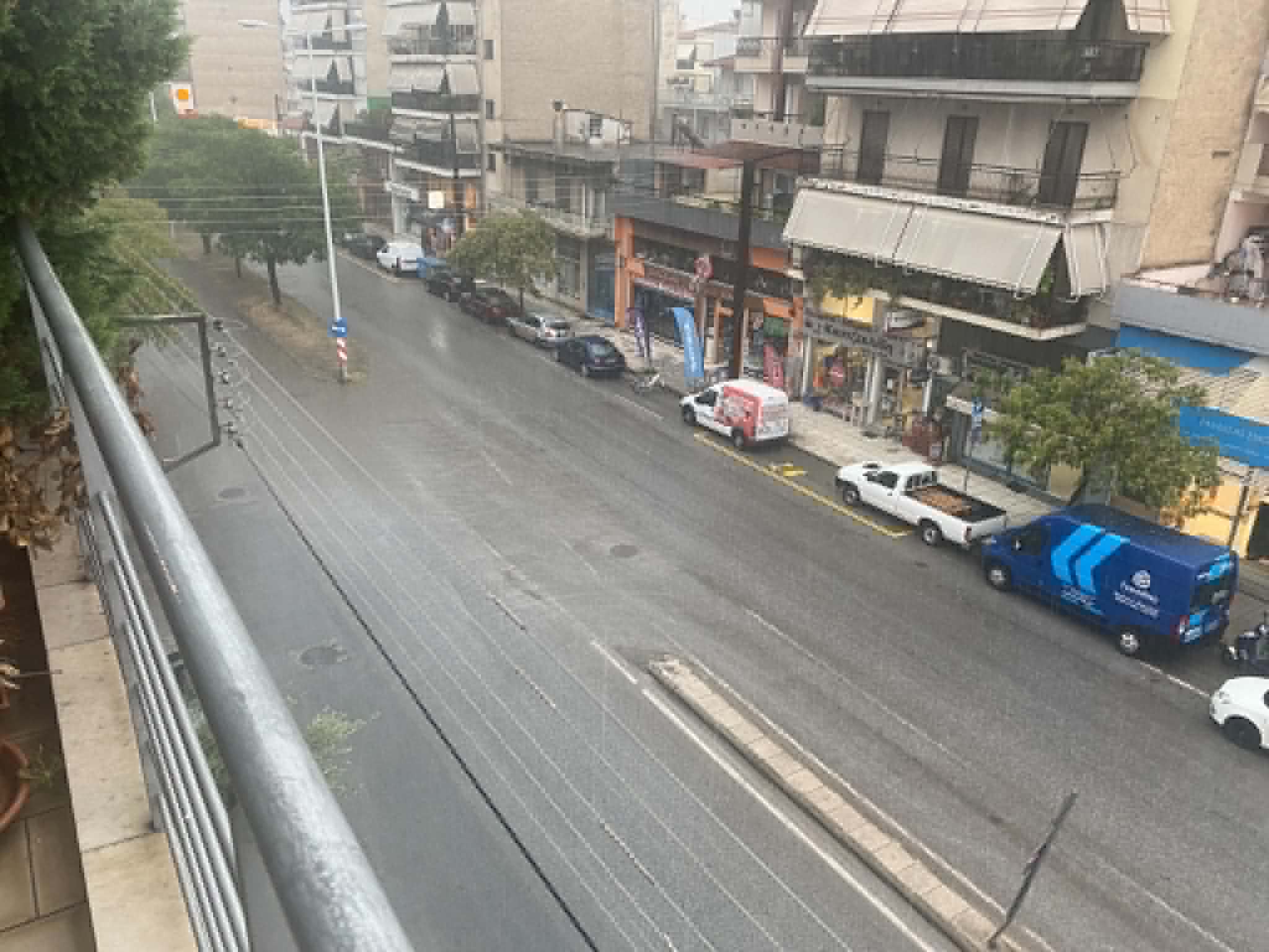 Μπουρίνι στη Λάρισα και ισχυρή χαλαζόπτωση σε Πλατανούλια, Δαμάσι λίγο πριν τη συγκομιδή- σε απόγνωση οι αγρότες