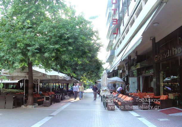 Πλατεία Ταχυδρομείου, εδώ που χτυπά η καρδιά της Λάρισας