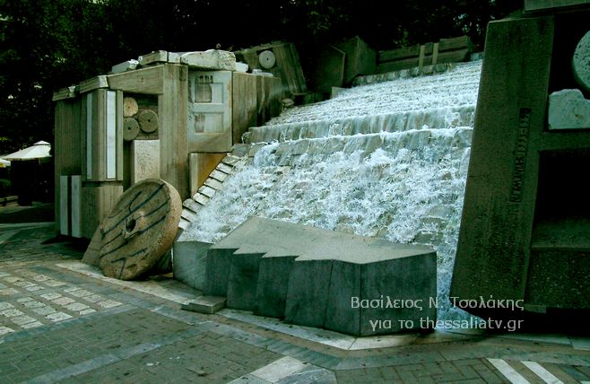 Πλατεία Ταχυδρομείου, εδώ που χτυπά η καρδιά της Λάρισας
