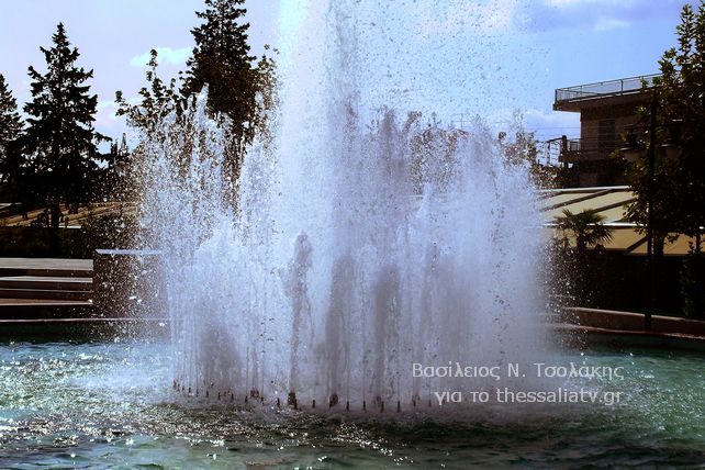 Οι πλατείες Νεάπολης και Νέας Πολιτείας της Λάρισας