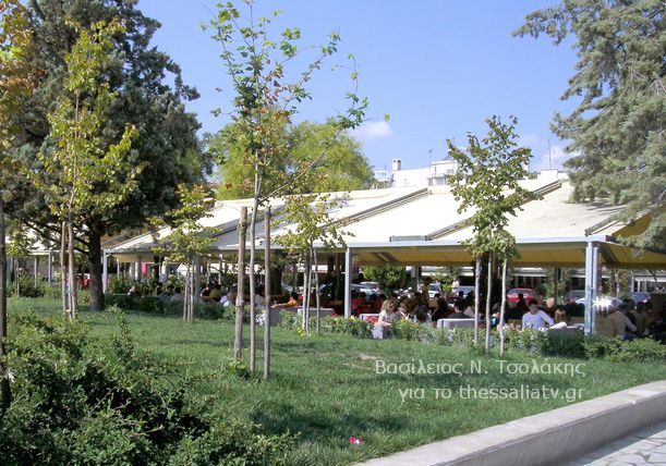 Οι πλατείες Νεάπολης και Νέας Πολιτείας της Λάρισας
