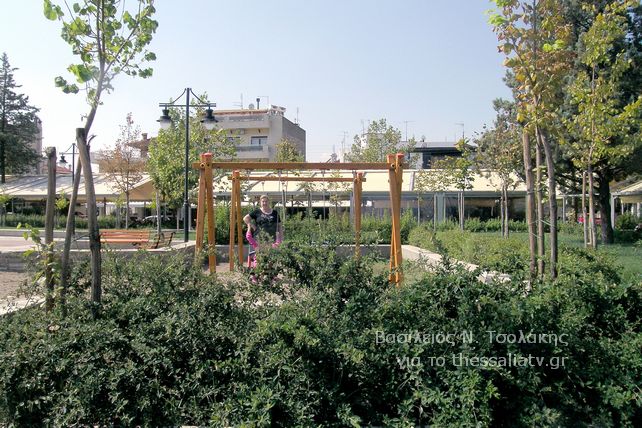 Οι πλατείες Νεάπολης και Νέας Πολιτείας της Λάρισας